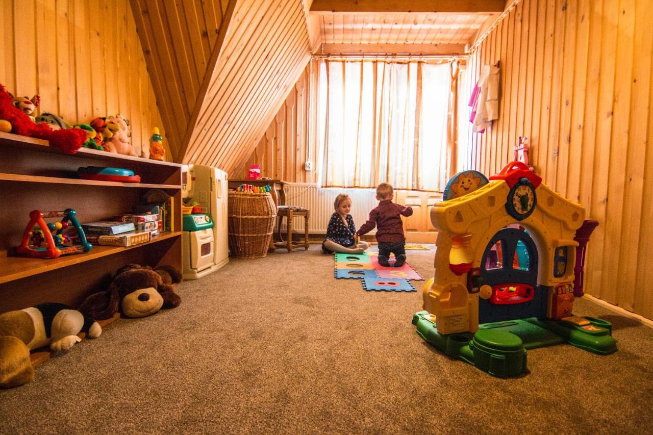 ゾンプ Janik Bed & Breakfast エクステリア 写真