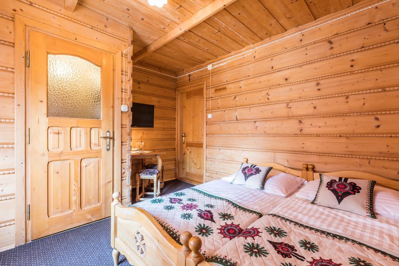 ゾンプ Janik Bed & Breakfast エクステリア 写真