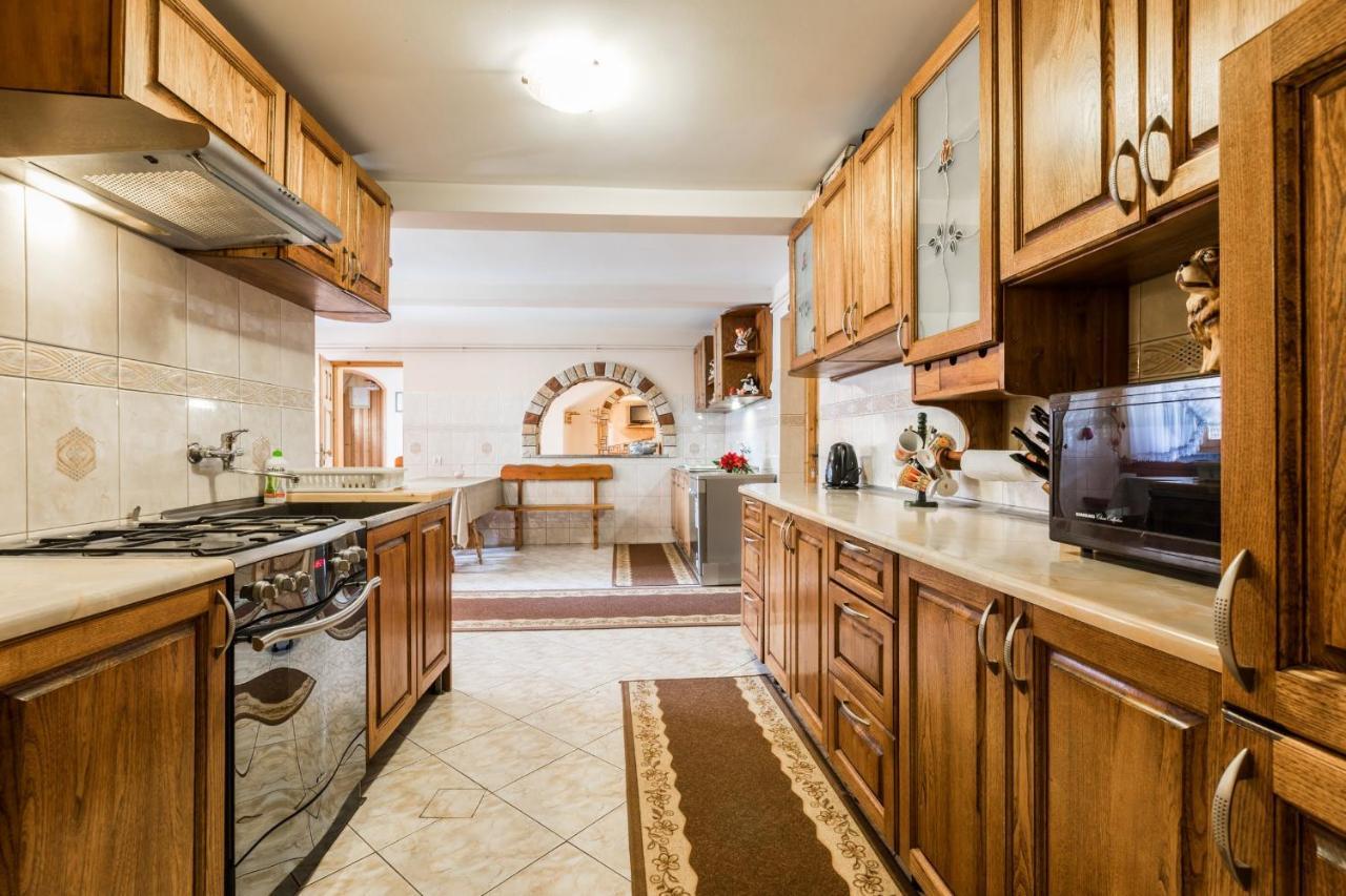 ゾンプ Janik Bed & Breakfast エクステリア 写真