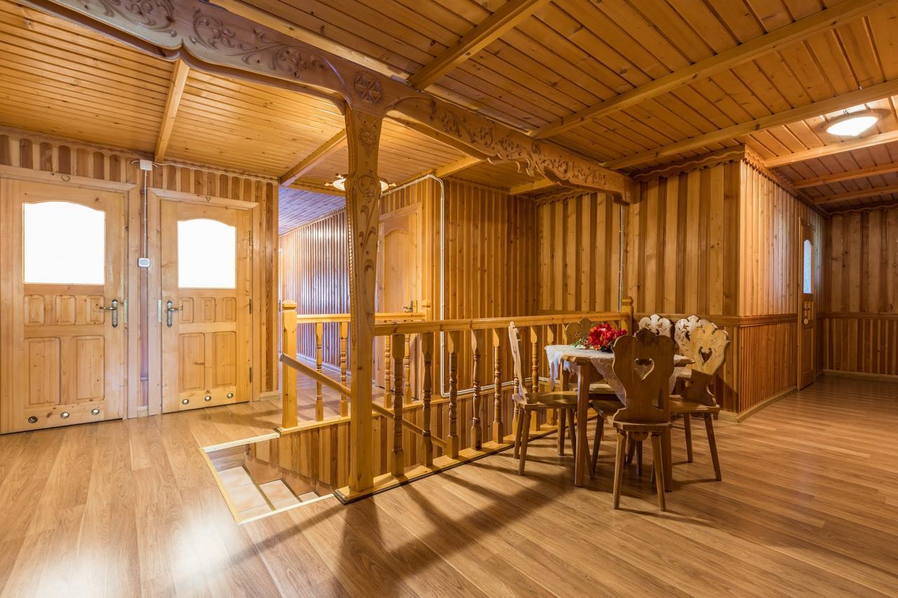 ゾンプ Janik Bed & Breakfast エクステリア 写真