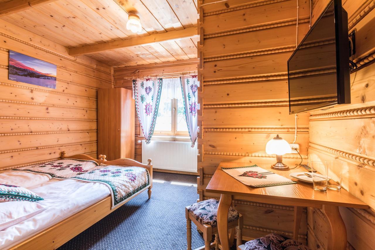 ゾンプ Janik Bed & Breakfast エクステリア 写真